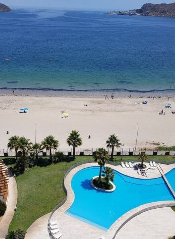 Playa-La-Herradura-Hotels and sites Chile